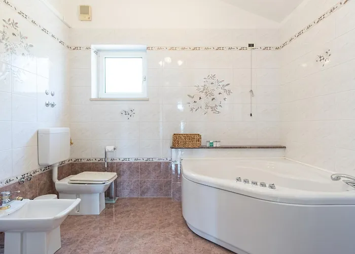 빌라 Piano With Stunning View, Heated Outdoor Pool & Gaming